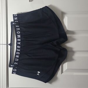 Under Armour Women's Play Up Shorts 2XL